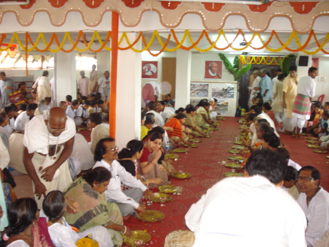 Prasadam time - the best part of any feast.
