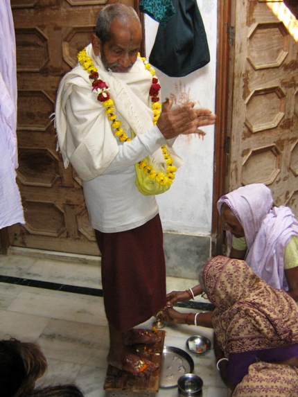 Baba's disciples shower respects on him.